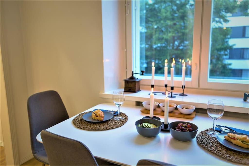 Viihtyisae & Varusteltu Keskusta-Asunto Neljaelle! Tampere Luaran gambar
